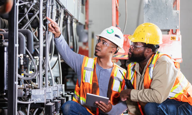 Best Circuit Breaker Repair  in Manchester, IA