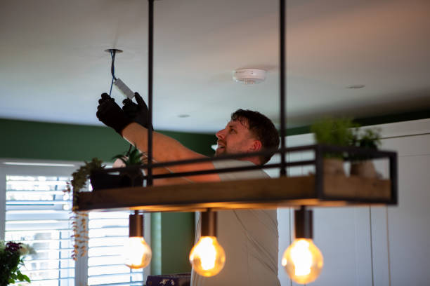 Best Local Electrician Companies  in Manchester, IA