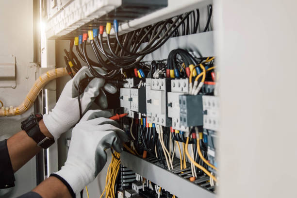Best 24-Hour Electrician  in Manchester, IA